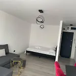 Fancy 1 Bdrm Apartment In Center