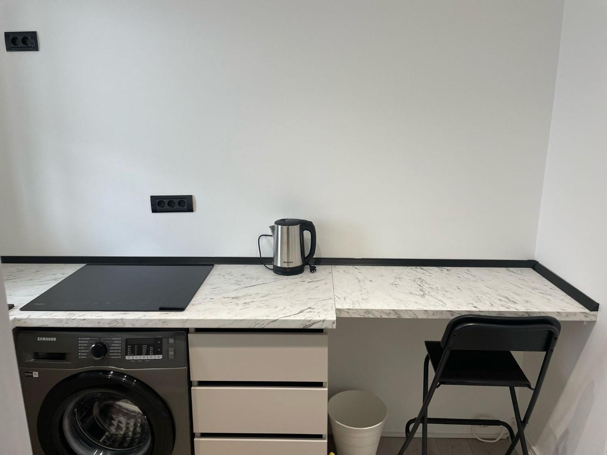 Fancy 1 Bdrm In Center Apartament